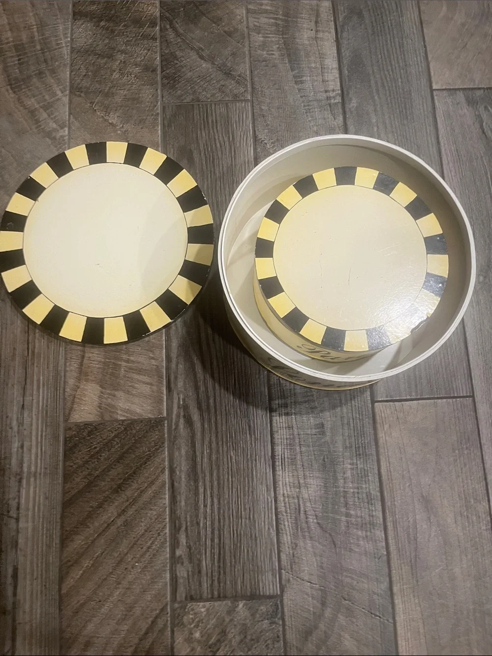 Set of 2 Decorative Round wooden hat Boxes - 'London' and 'Paris'